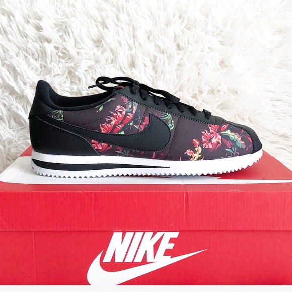 Nike Other - NIKE CORTEZ BASIC SNEAKERS